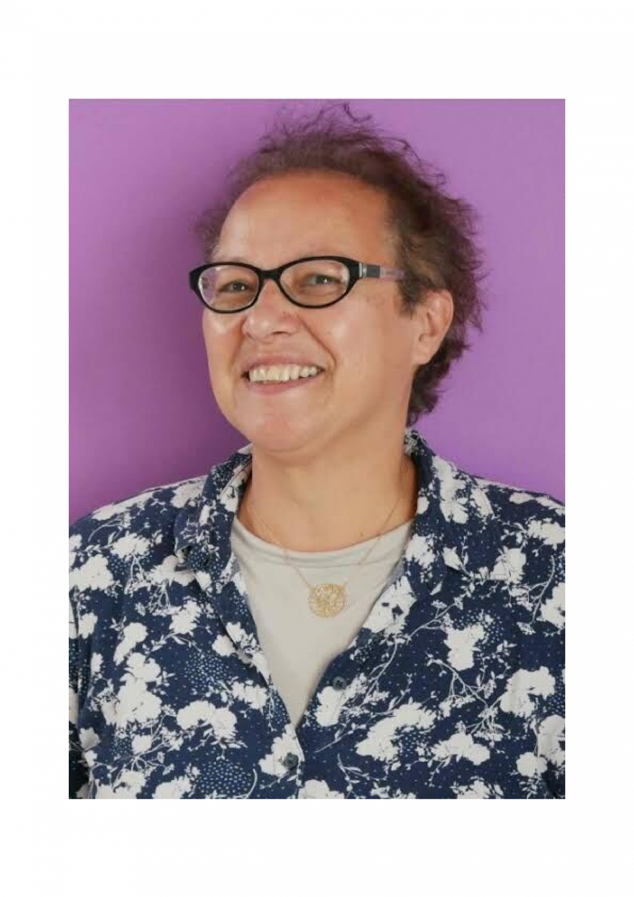 Présentation Littéraire de Mme Hoarau Colline dans le cadre de la journée mondiale pour sensibiliser à la maladie de Parkinson