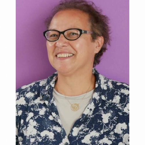 Présentation Littéraire de Mme Hoarau Colline dans le cadre de la journée mondiale pour sensibiliser à la maladie de Parkinson