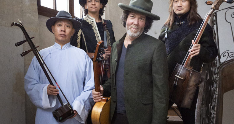 Mathias DUPLESSY et les Violons du Monde